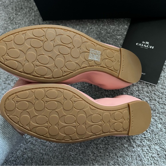Coach bailey flat shoes NWT - Picture 5 of 5